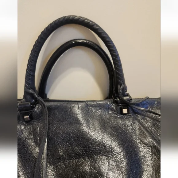 Rebecca Minkoff Regan Black "Distressed" Leather Satchel/Crossbody Bag Ret.$399 - Picture 8 of 12